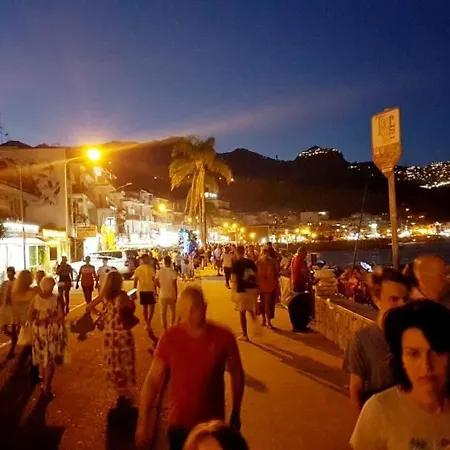 Апартаменты Roberto House - Taormina Mare Джардини-Наксос