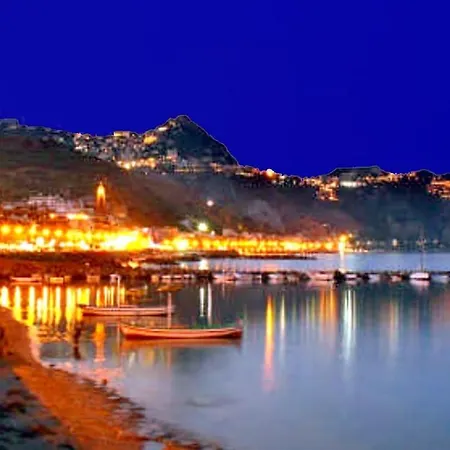 Roberto House - Taormina Mare *