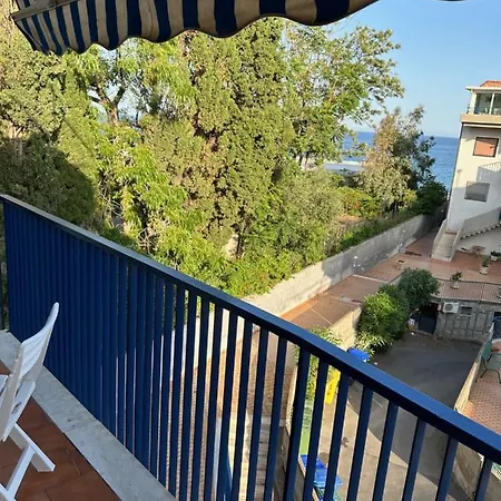 Apartment Roberto House - Taormina Mare Giardini Naxos