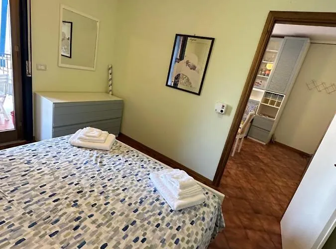 Roberto House - Taormina Mare 아파트 *